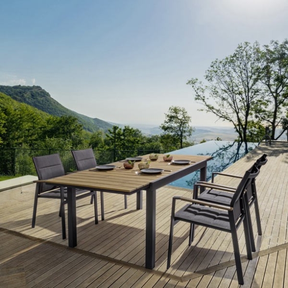 Sedie da pranzo con braccioli per giardino in alluminio imbottite Kubik